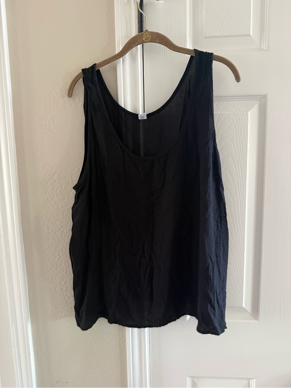 Old Navy Black Sleeveless Scoop Neck Tank Top